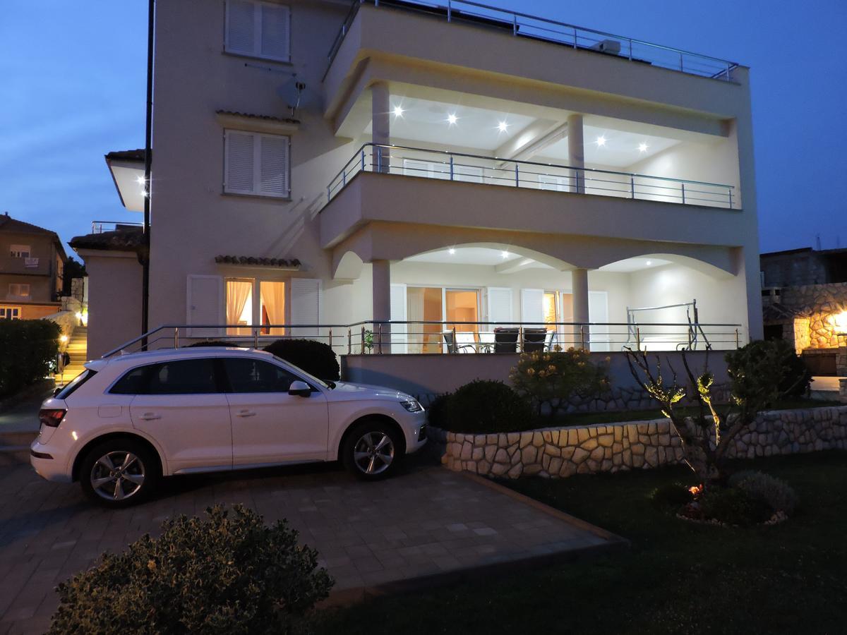 Apartments Villa Residenca Novi Vinodolski Exteriér fotografie