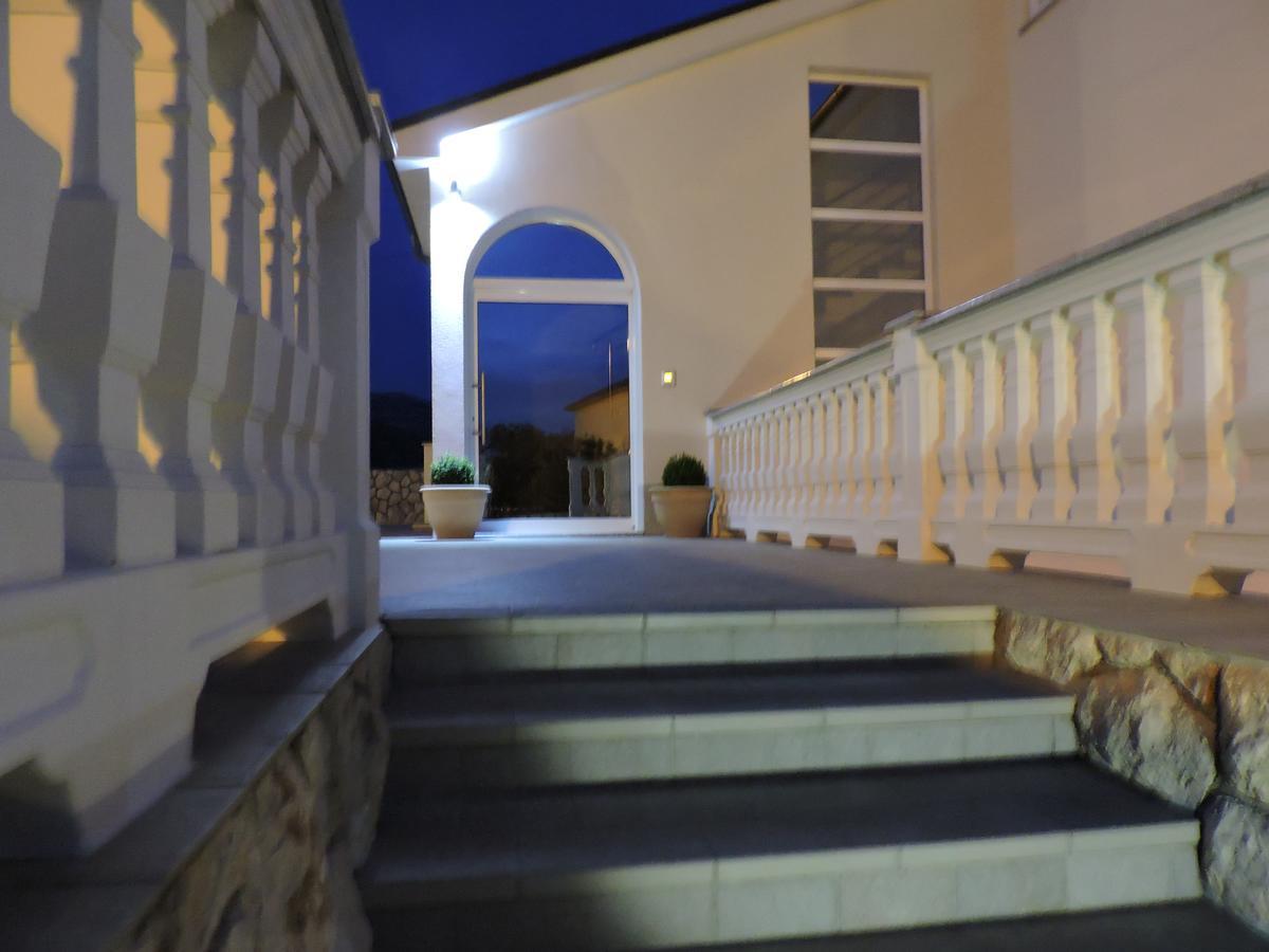 Apartments Villa Residenca Novi Vinodolski Exteriér fotografie